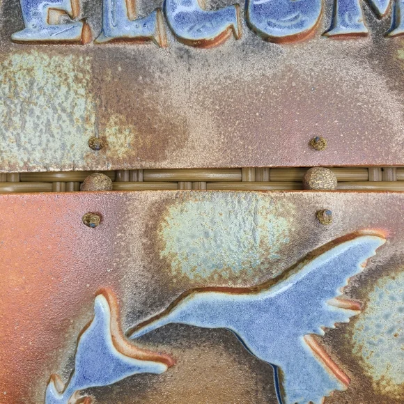 Tim Hull Wall Art Ceramic Rustic Welcome Sign with Birds Brown Blue - Picture 4 of 10